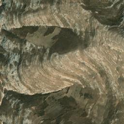 Satellite imagery of Yakrūyah-ye Khāzah-ye Tangak, AF