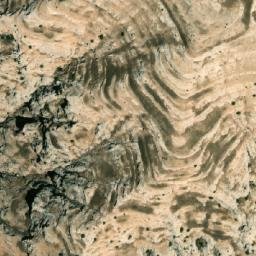 Satellite imagery of Mīān Pōzah-ye Ūzī, AF