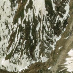 Satellite imagery of Kōh-e Manḏagal-e Suflá, AF