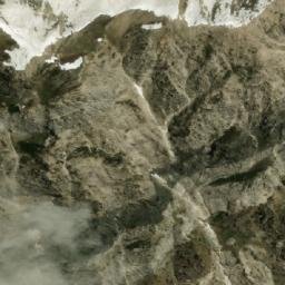 Satellite imagery of Kōh-e Manḏagal-e Suflá, AF