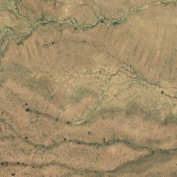 Satellite imagery of Ragoubet Agal Hamada, TN