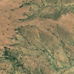 Satellite imagery of Ragoubet Agal Hamada, TN