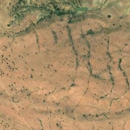 Satellite imagery of Ragoubet Agal Hamada, TN