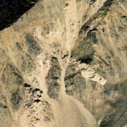 Satellite imagery of Kān-e Āhan, AF