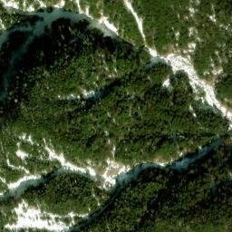 Satellite imagery of 布引山, JP