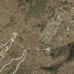 Satellite imagery of Cloven Cliffs, US