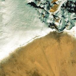 Satellite imagery of Kōh-e Yakhdān, AF