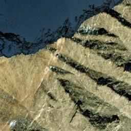 Satellite imagery of Dāy-e Isyōm, AF