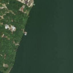Satellite imagery of Hobo Bluff, US