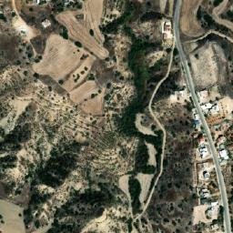 Satellite imagery of Chalestóri, CY