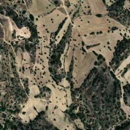 Satellite imagery of Chalestóri, CY