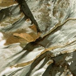 Satellite imagery of Mīānah Band-e Payghōlah wa Taykhōch, AF