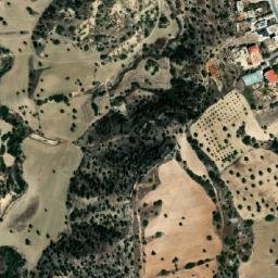 Satellite imagery of Chalestóri, CY