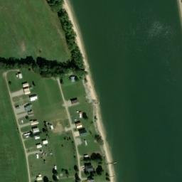 Satellite imagery of Flat Bluff, US