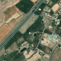 Satellite imagery of Ma‘dan-e Namak-e Pā‘īn Qal‘eh, IR
