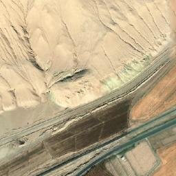 Satellite imagery of Ma‘dan-e Namak-e Pā‘īn Qal‘eh, IR