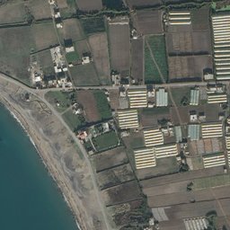 Satellite imagery of Tall al Manshaḩah, SY