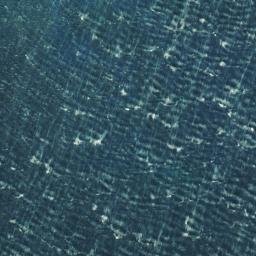 Satellite imagery of Vrachonisís Plakóulithra, GR