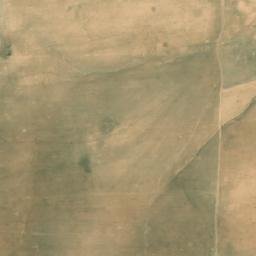 Satellite imagery of Ţiwāl al Khirāf, SY
