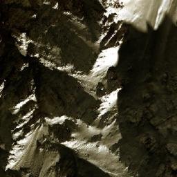 Satellite imagery of Tōp, AF