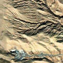 Satellite imagery of Ma‘dan-e Namak-e Nagīn Soheyl, IR