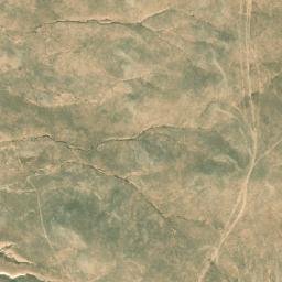 Satellite imagery of Ḑuhūr ‘Arāqīb al ‘Afw, SY