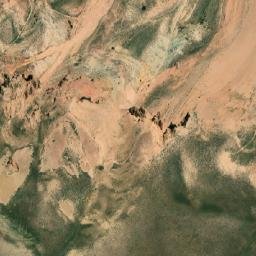 Satellite imagery of Kūh-e Chahārcheshmeh, AF