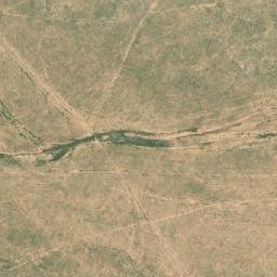 Satellite imagery of Ḑahr Abū Ţawīlah, SY