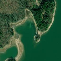 Satellite imagery of Pinkys Point, US