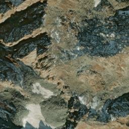 Satellite imagery of Yakh Ghar, PK