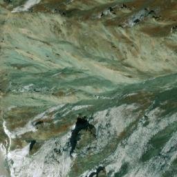 Satellite imagery of Phara Brok La, PK