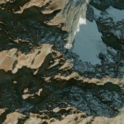 Satellite imagery of Yakh Ghar, PK
