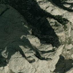 Satellite imagery of Kōh-e Kurtīmūn, AF