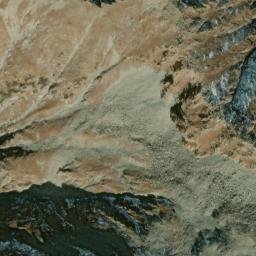Satellite imagery of Dobanda Ghar, PK