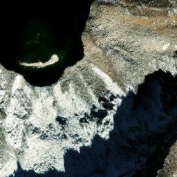 Satellite imagery of Kōh-e Seh Tārchah, AF