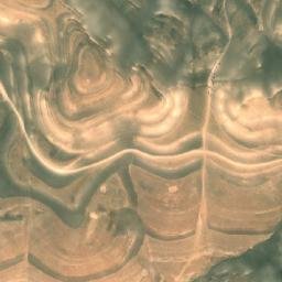 Satellite imagery of Taygh-e Hizum Kashān, AF