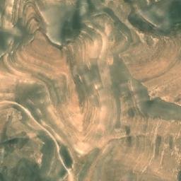 Satellite imagery of Taygh-e Hizum Kashān, AF