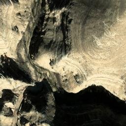 Satellite imagery of Sar-e Laylā, AF