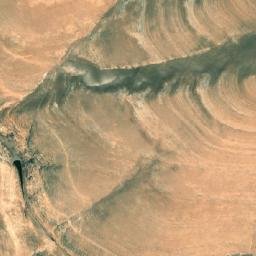 Satellite imagery of Taygh-e Hizum Kashān, AF