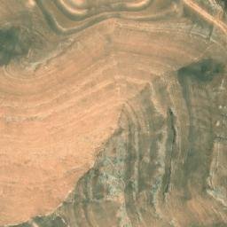 Satellite imagery of Taygh-e Hizum Kashān, AF