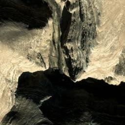 Satellite imagery of Sar-e Laylā, AF