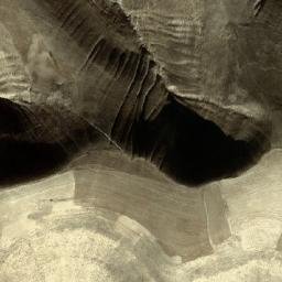 Satellite imagery of Kōh-e Qal‘ah-ye Zākir, AF