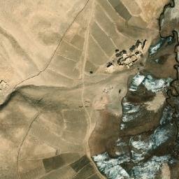 Satellite imagery of Khurjīn Būlāq-e Pā’īn, AF