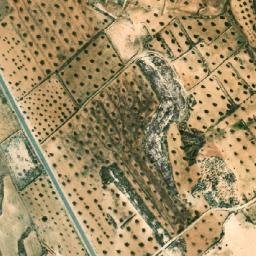 Satellite imagery of Hamadet el Kharrouba, TN