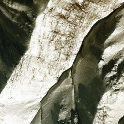 Satellite imagery of Bās̲h̲ay Ghar, AF