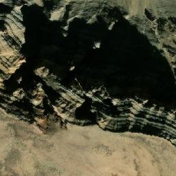 Satellite imagery of Band-e Pālah, AF