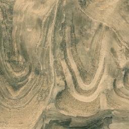 Satellite imagery of Pushtah-ye Ḩowẕ-e Murād, AF