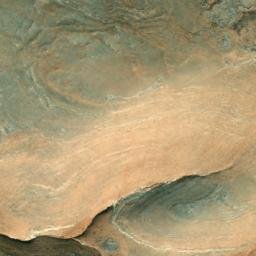 Satellite imagery of Qaşr al Mukarram, SY