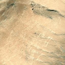 Satellite imagery of Qaşr al Mukarram, SY