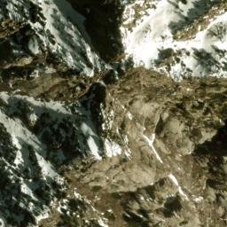 Satellite imagery of Kanḏow-e Chatīlā, AF